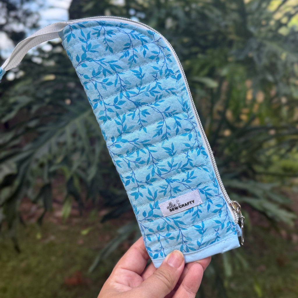 Standing Brush & Pencil Case - Blue Vines