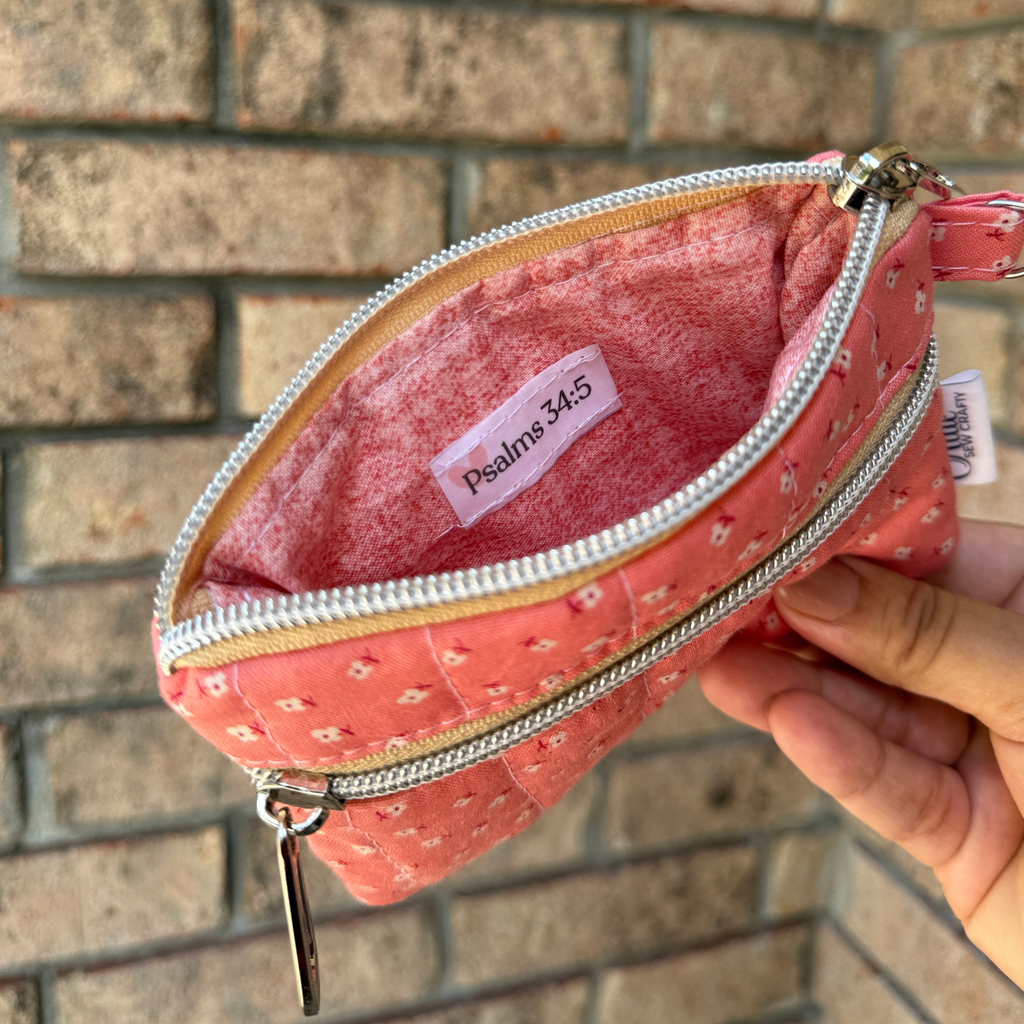 Keychain Wallets - Pink Dainty Daisies * Limited Edition*
